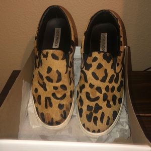 Steve Madden size 9 ECENTRA  leopard slides